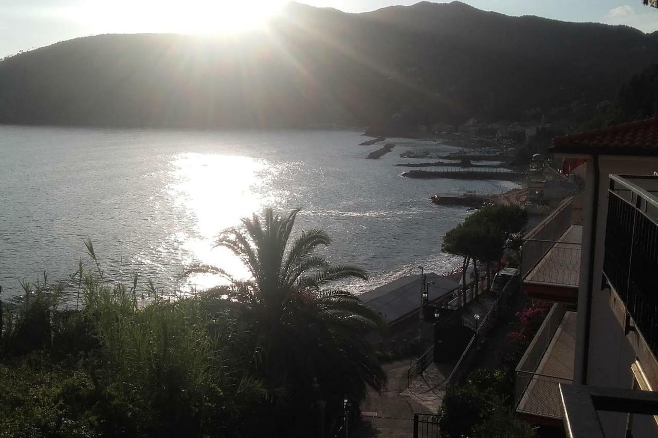 Un Gioiello Con Vista Mare Villa Moneglia Buitenkant foto